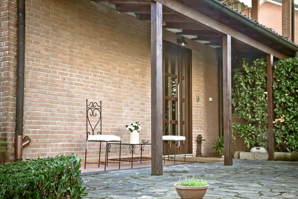 Borgo Manzoni - Charming House Hotel Rozzano Kültér fotó