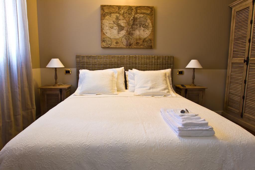 Borgo Manzoni - Charming House Hotel Rozzano Kültér fotó