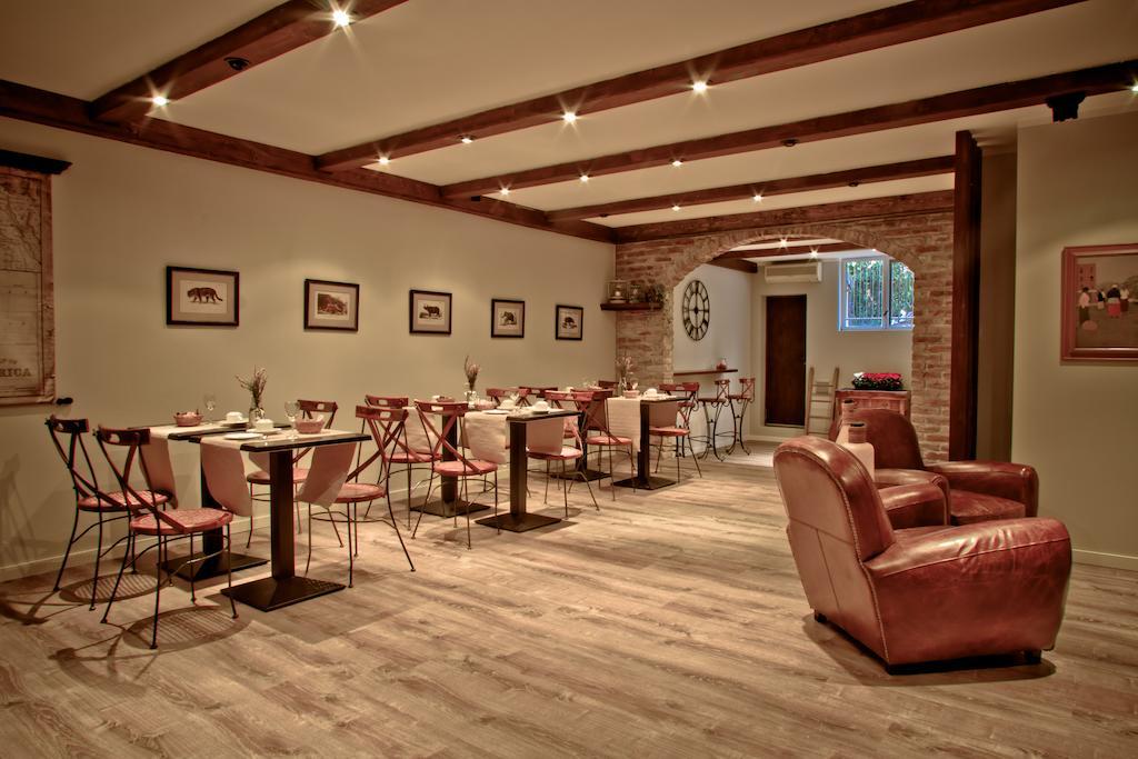 Borgo Manzoni - Charming House Hotel Rozzano Kültér fotó